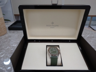 パテックフィリップアクアノート5168G-010