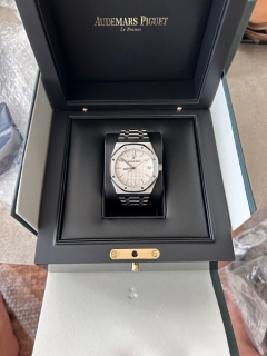 オーデマピゲロイヤルオーク15500ST.OO.1220ST.04