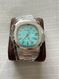 パテックフィリップノーチラス5711/1A-018